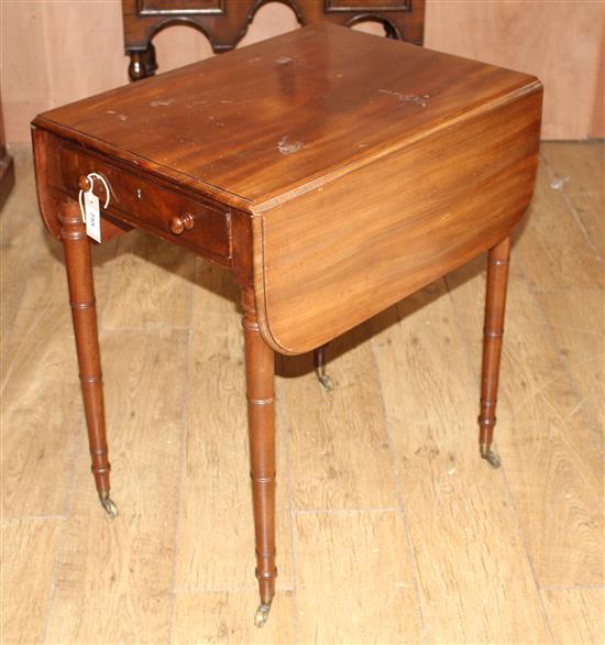 A small Regency mahogany Pembroke table, W.62cm. D.47cm (with flaps down)